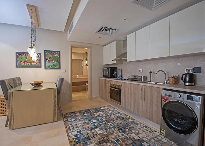 Ollystays - Walk To & Pool, Free Access, Mangroovy 1br ! Хургада